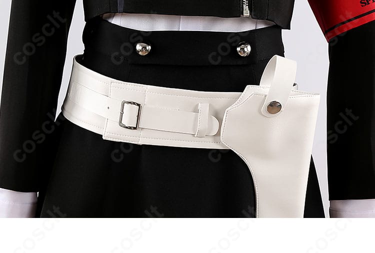 汐見琴音コスプレの腰帯・ホルスター周辺のディテール。装着位置と形状が分かる。