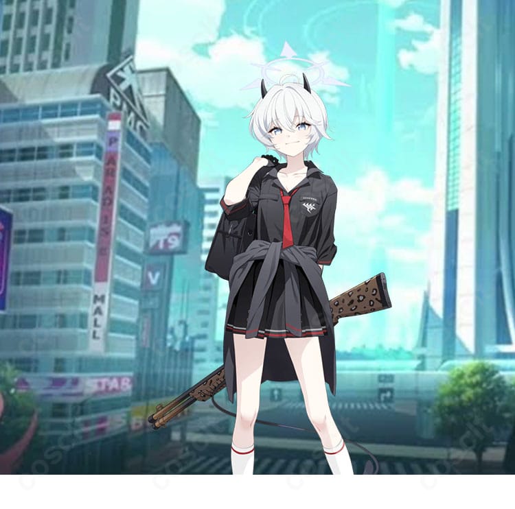 旗見エリカのゲヘナ学園制服コスプレ衣装を全身で撮影。ブルーアーカイブの世界観を端正なシルエットで再現。