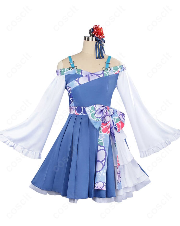 サラ・ダ・オディン コスプレ衣装の正面全身。ワンピースのラインと腰蝶結びのバランス、落ち着いた発色を確認できる写真。