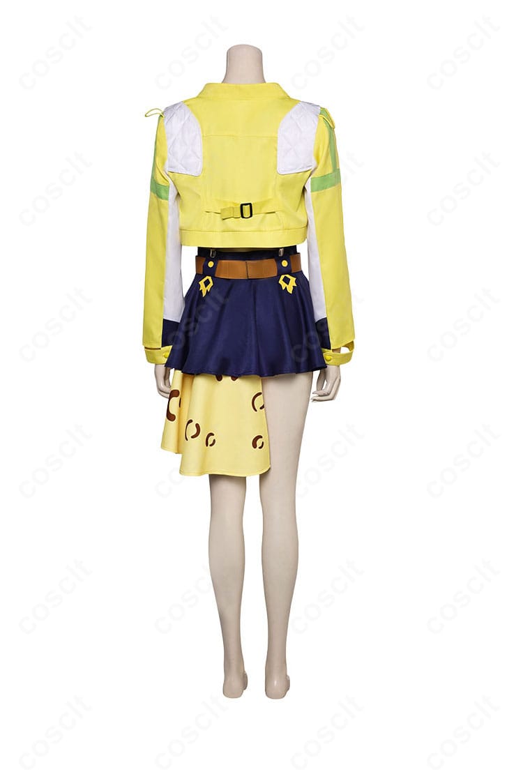 ジャングルポケット 勝負服コスプレの背面。ジャケットのラインとスカートのフレア感が分かる画像