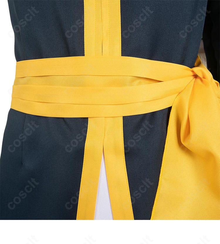 ナツ・ドラグニル衣装の腰帯ディテール。帯の幅と結び部分の意匠を示す近接カット。