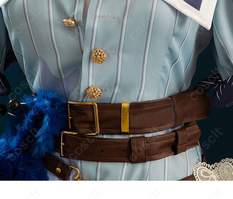 ウエストベルトと腰飾りのアップ。高級感ある金具と配色でキャラクター性を表現