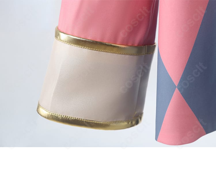 ハウルのコスプレ衣装 セット内容一覧。コート、シャツ、ズボンの3点が並んだレイアウト