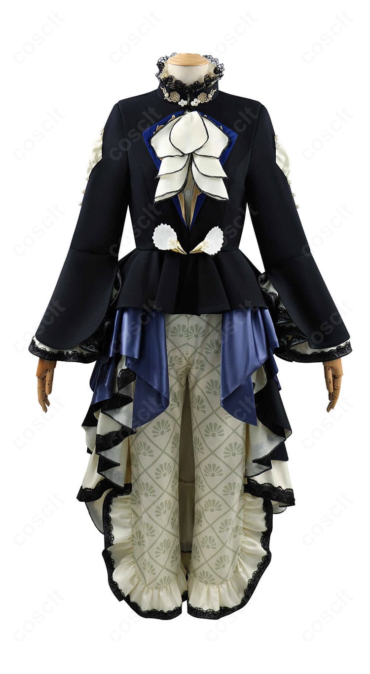 黒執事 シエルのコスプレ衣装 正面全身。コートとオーバースカートのレイヤーが映える高再現デザイン。