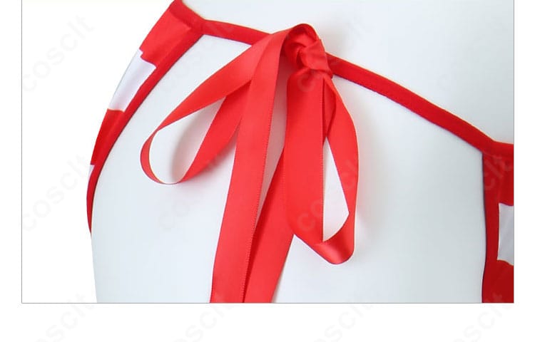 パンツ側面の紐装飾の拡大。結び目とバランスが分かるデザインポイント。