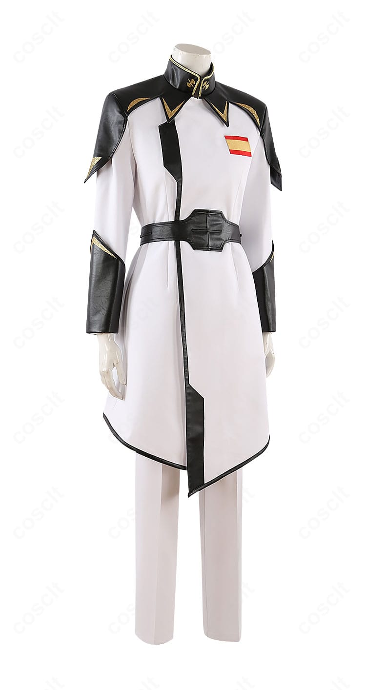 イザーク・ジュール 制服コスプレを右側から。袖口や側面ラインのディテールが見える