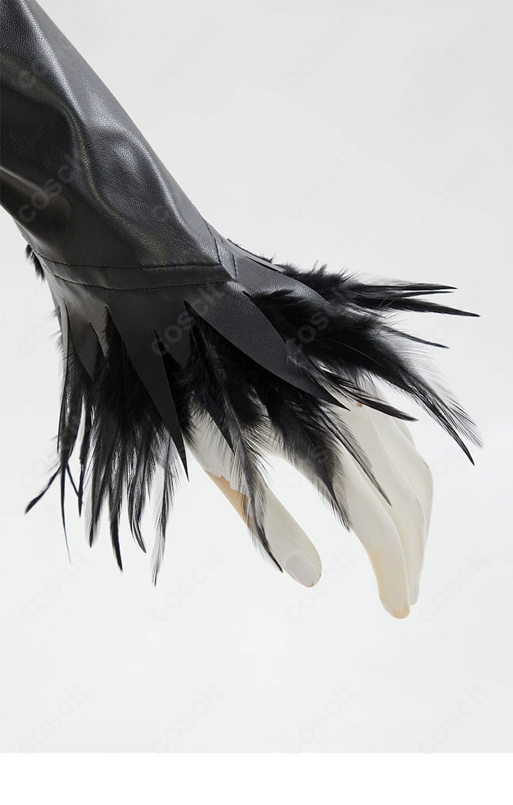 ONE PIECE ニコ・ロビン コスプレ衣装の袖口ディテール。精緻な縫製と装飾ラインの仕上げが分かる。