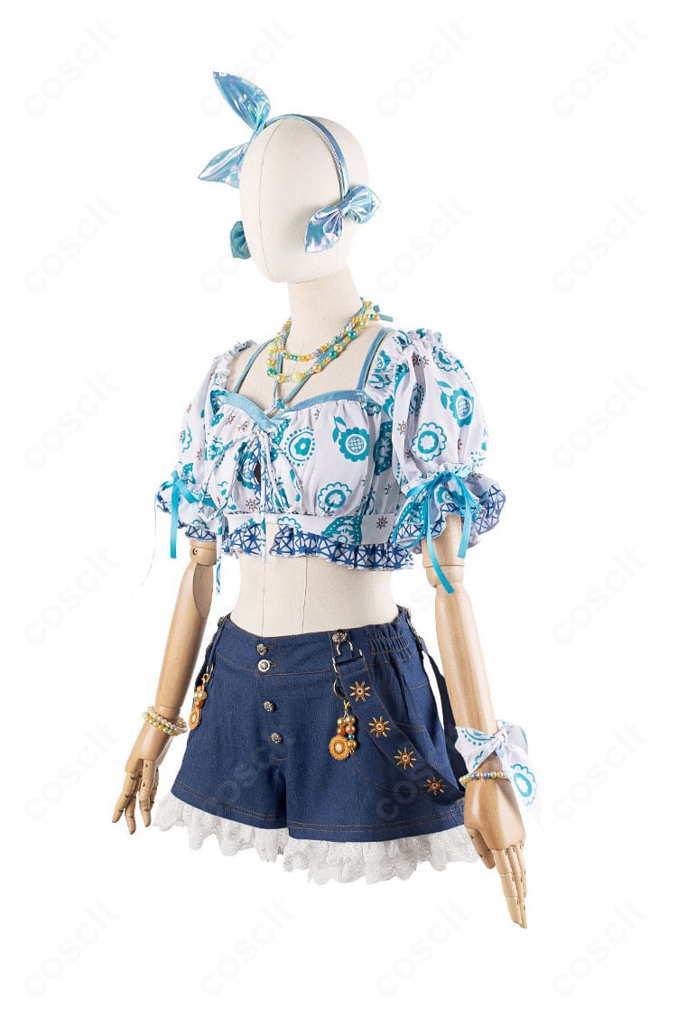 日野下花帆・乙宗梢 夏めきペイン衣装の左側面。ショートパンツのカッティングとサイドラインの見え方を強調。