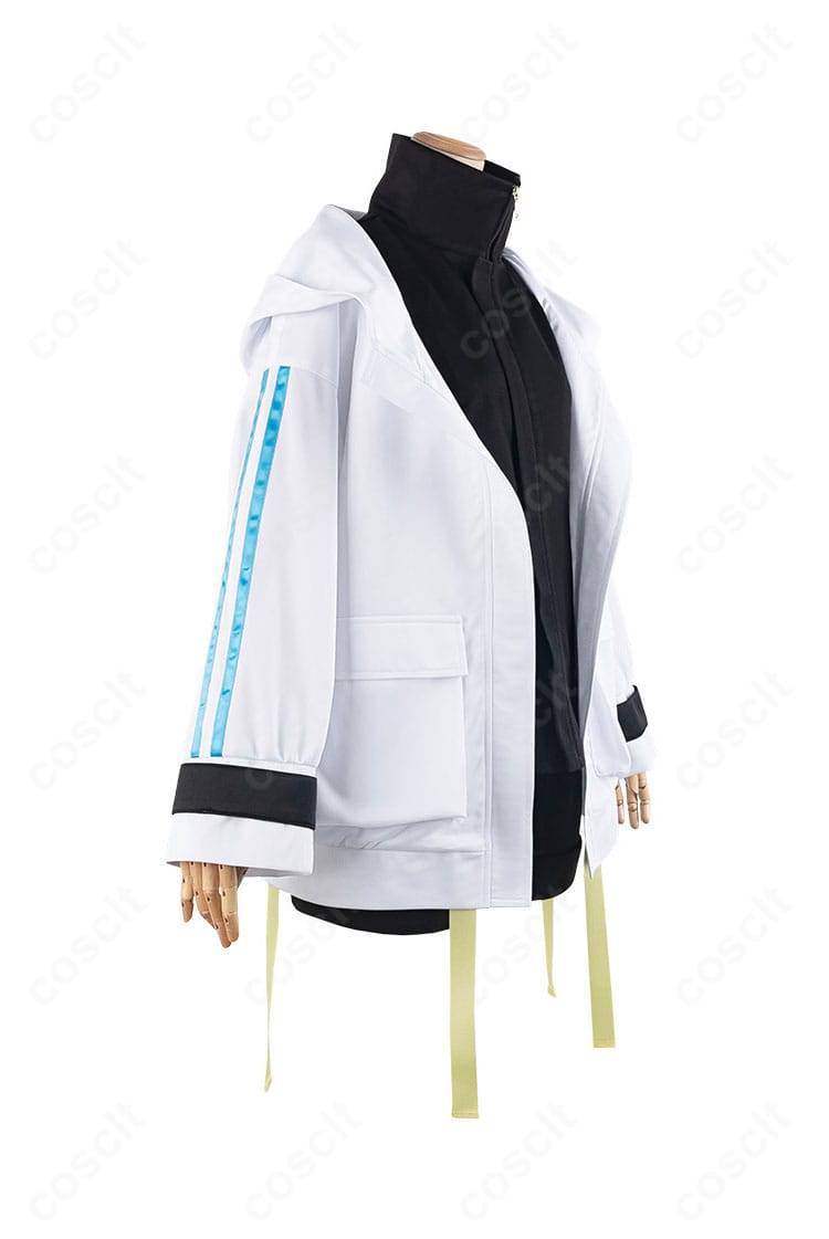 BanG Dream! 高松燈 コスプレ衣装の右側面。コートのラインとサイドの落ち感、裾のバランスを確認できる角度。