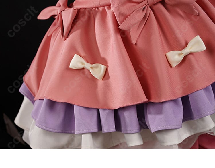 リリー・バリエル衣装のスカート裾デザインと装飾ディテール