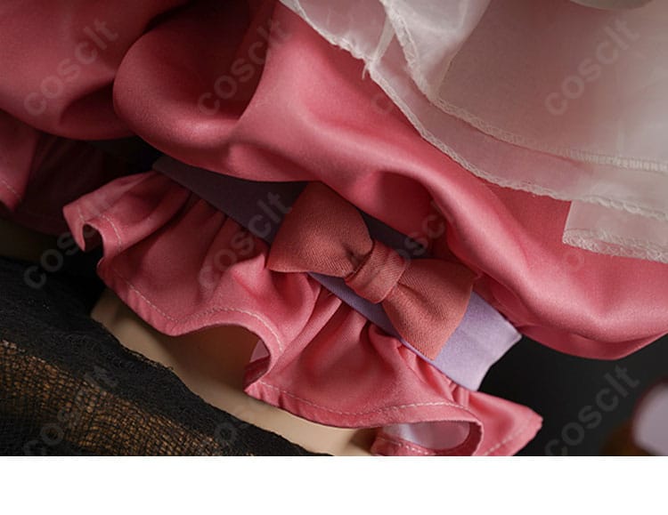 リリー・バリエル衣装のショートパンツ蝶結び装飾ディテール