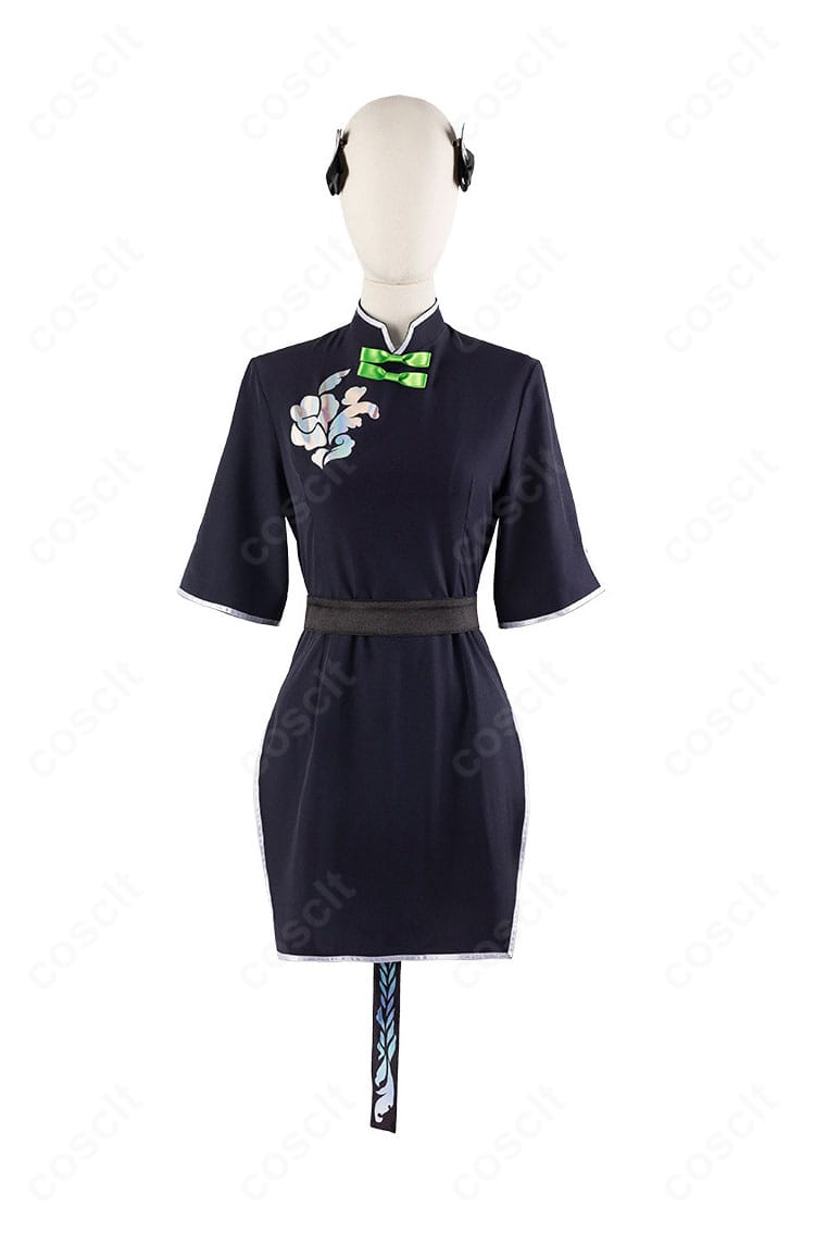 春原シュン(幼女)衣装の正面全身。ワンピースとベルト、髪飾りの配置が分かる