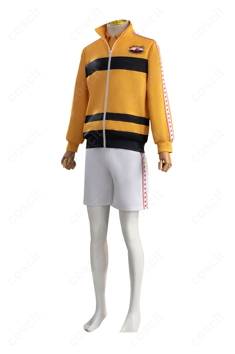 ショートパンツ側面ラインと装飾ディテール