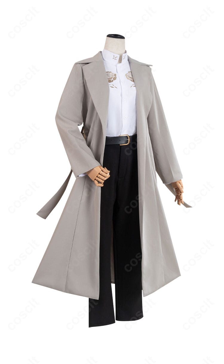 太宰治コスプレ衣装の右側面。ロングトレンチのラインとシャツ袖の見え方、ベルト位置のディテール。