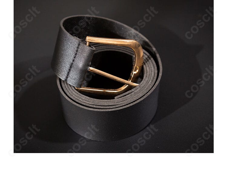 太宰治コスプレ衣装の腰帯詳細。ウエストラインのシルエット形成とベルトの見え方。