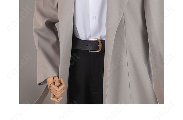 太宰治コスプレ衣装の腰帯・ウエスト周り。ベルトのデザインと留め付けの質感。