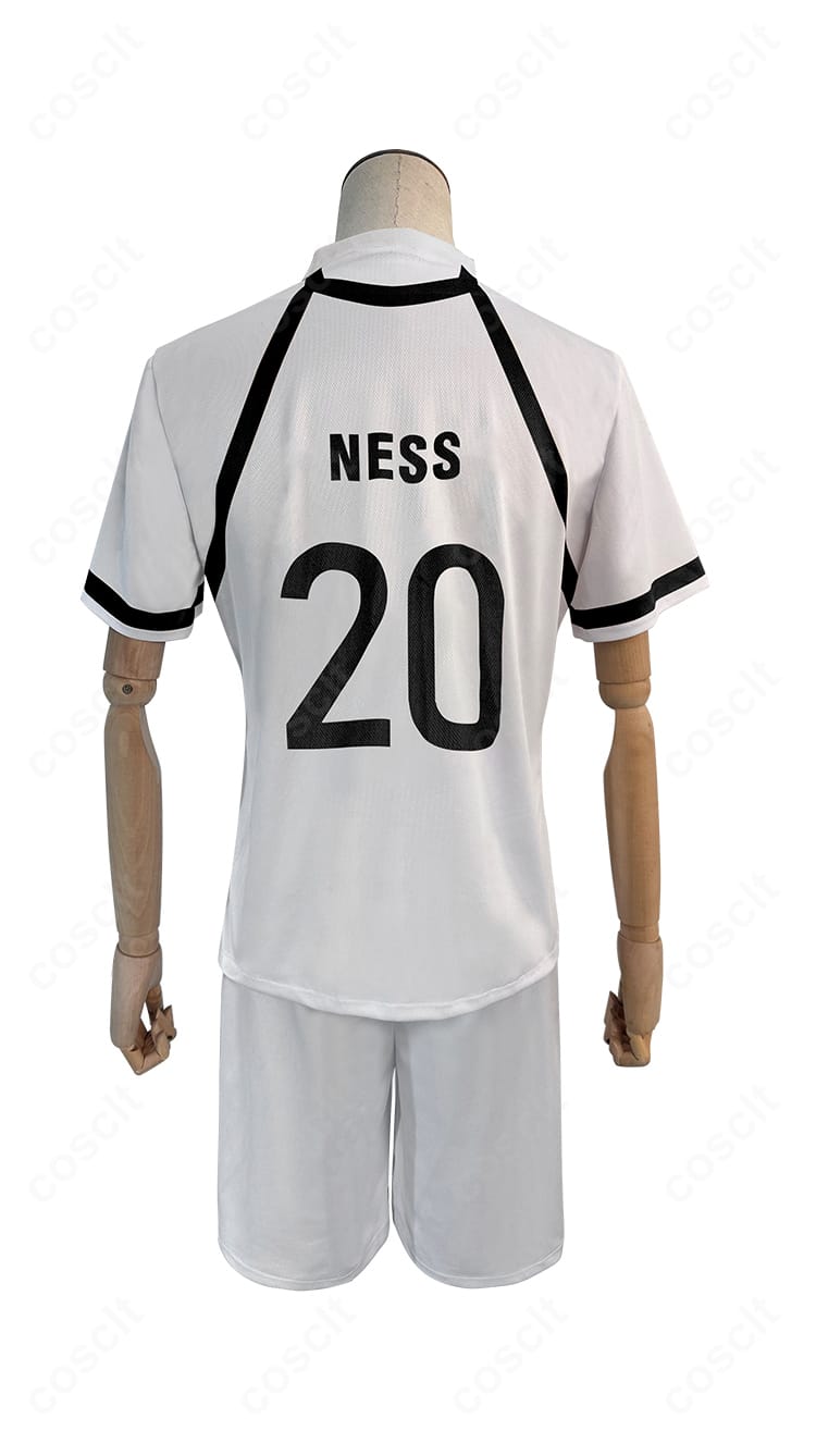 アレクシス・ネスのコスプレ用ユニフォーム背面。落ち着いた配色とスポーティなラインが分かるバックデザイン。