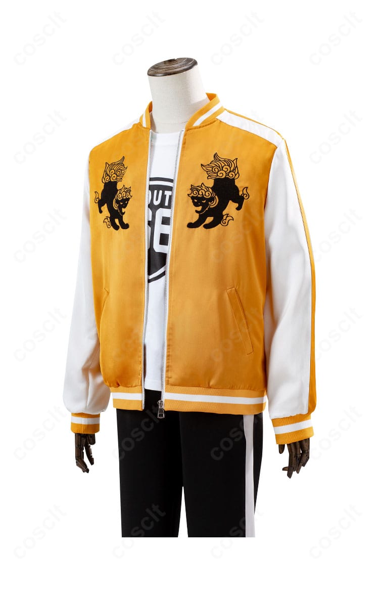 兎耳山丁子コスプレ衣装の左側全身。前合わせの安定感と立ち姿のシルエットを確認できる画像。