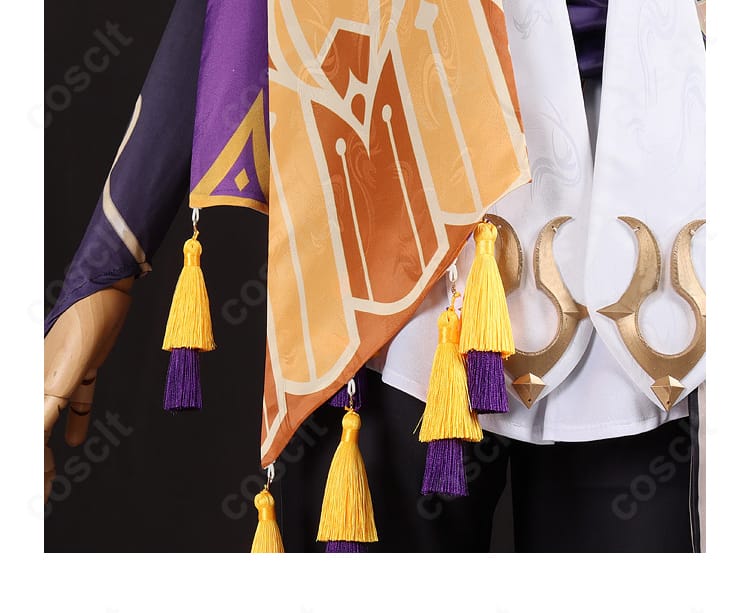 フリンジ装飾の流れ。歩行やポージングで美しく揺れる設計。