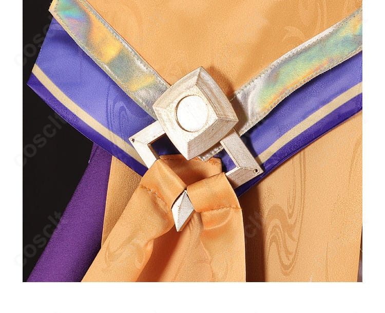 披肩背面のディテール。背中側の意匠とステッチワークを精密に再現。