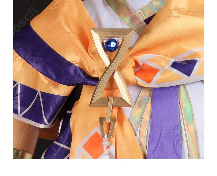 披肩(ショール)前面の装飾。縁取りとモチーフが豪華で視線を集めます。