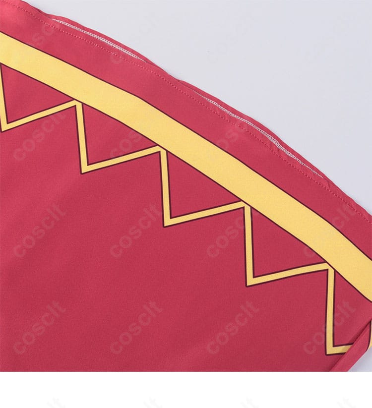 インナー裾のストライプ装飾。端処理と配色の丁寧な作り込みを示す近接画像。