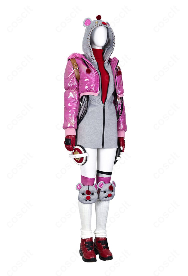 同衣装の側面ディテール。肩ベルトやポーチ位置、フレアラインの立体感とバランスを示すサイドビュー。