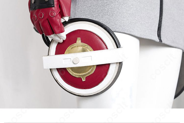 装飾パーツの細部。手袋や膝飾りなど、小物の質感と作り込みを示すクローズアップ。
