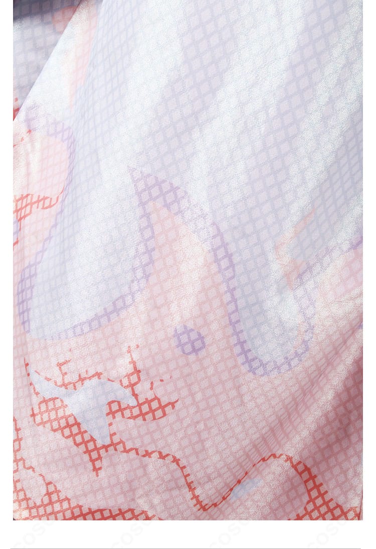 衣襟のパターン装飾アップ。模様の再現性とエッジのシャープさを強調したディテール。