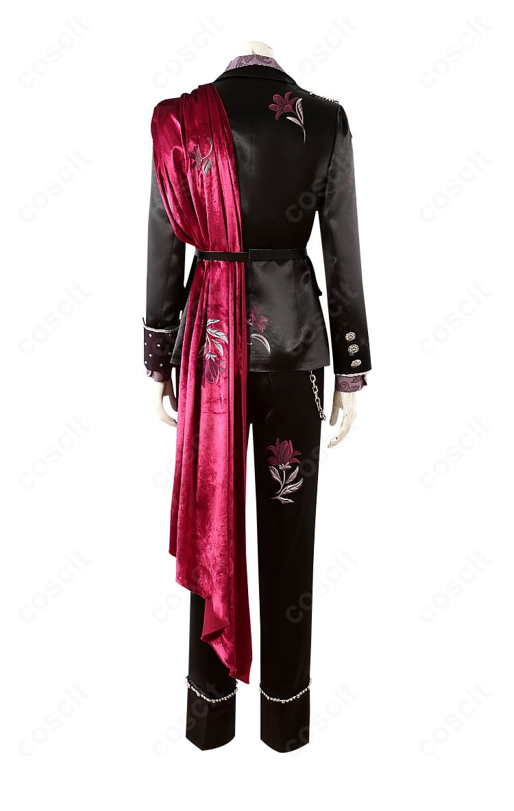 グルマンの香り コスプレ衣装 背面。コートの後ろベンツやショールのライン、装飾の配置を再現したバックビュー