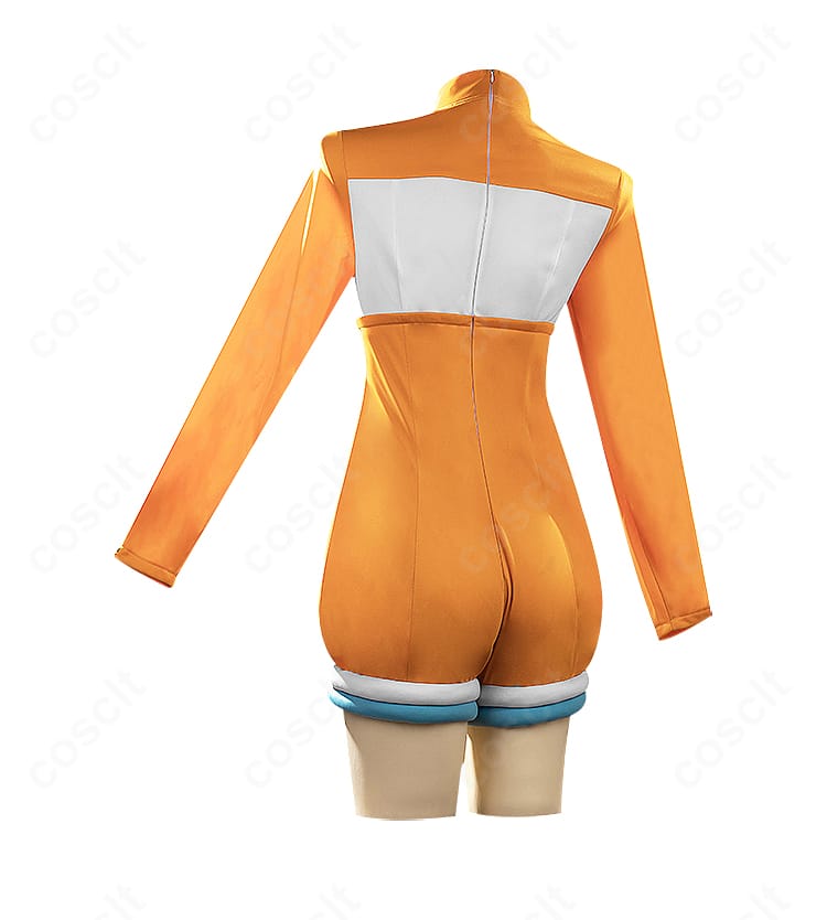 インナー背面の装飾ディテール。背中ラインとステッチ、留め具周りの再現性を示す。