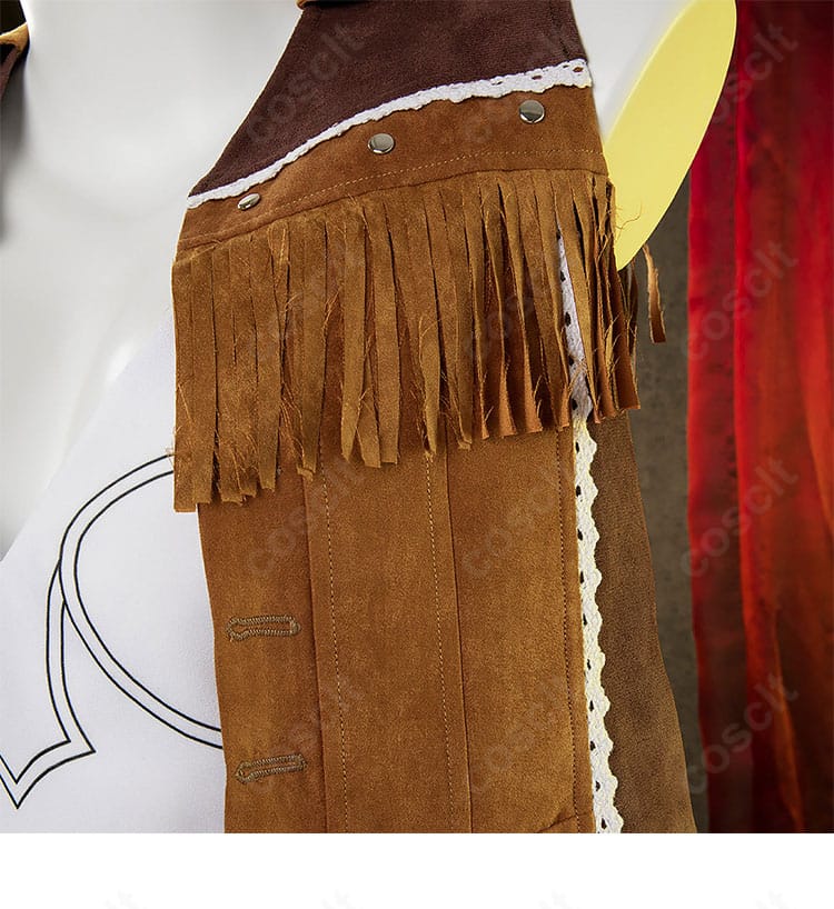 ティファ衣装 左襟の装飾ディテール(縁取りと金具)