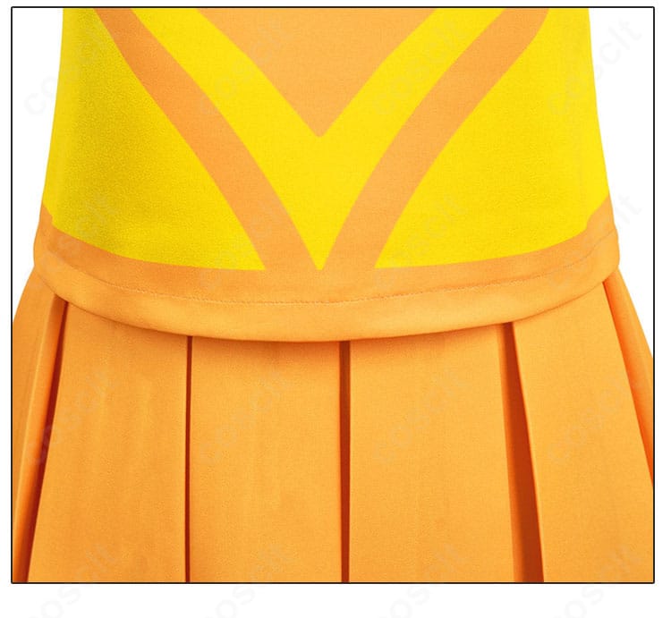 美空かなた チア衣装の腰飾りディテール。ウエスト周りの切替と装飾パーツの配置で立体感を演出。