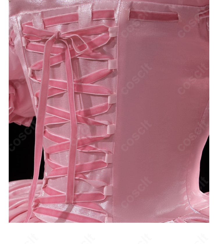 コスプレ衣装背面のディテール全体。シルエットと装飾位置関係を捉えたほしな歌唄 天使版