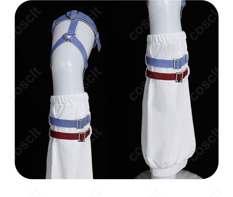 太もも飾りとレッグカバーの近接画像。フィット感とアクセント配置が分かる宝多六花コスプレ衣装のディテール。