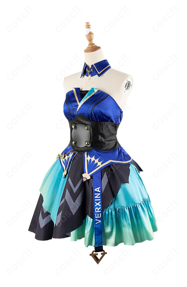 ヴィルシーナ 勝負服コスプレのスカート装飾ディテール。裾の意匠と配色コントラストを強調