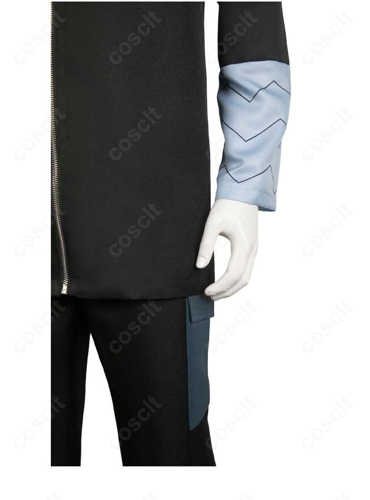 怪獣8号 保科宗四郎コスプレ 袖口ディテール。袖の形状と縫製、落ち着いた色味の質感を示すアップ。