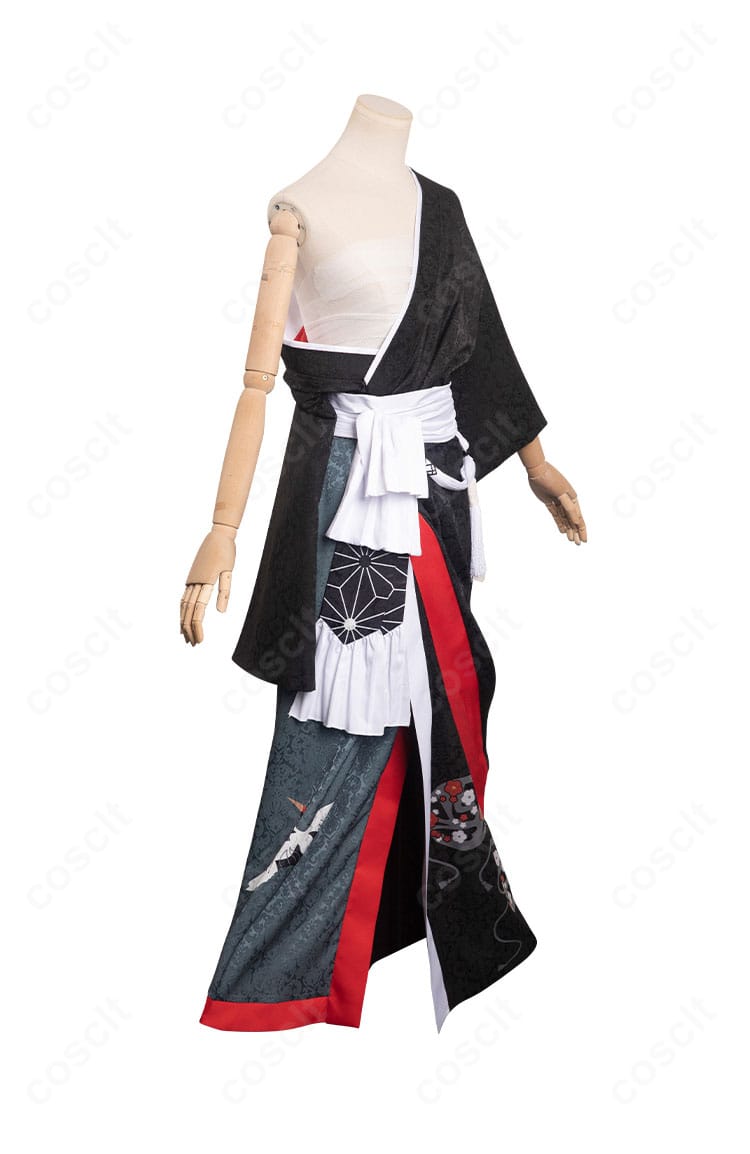 FF14 夜鶴胴着コスプレ衣装の右側面。袖口の装飾とサイドラインの落ち感を強調。