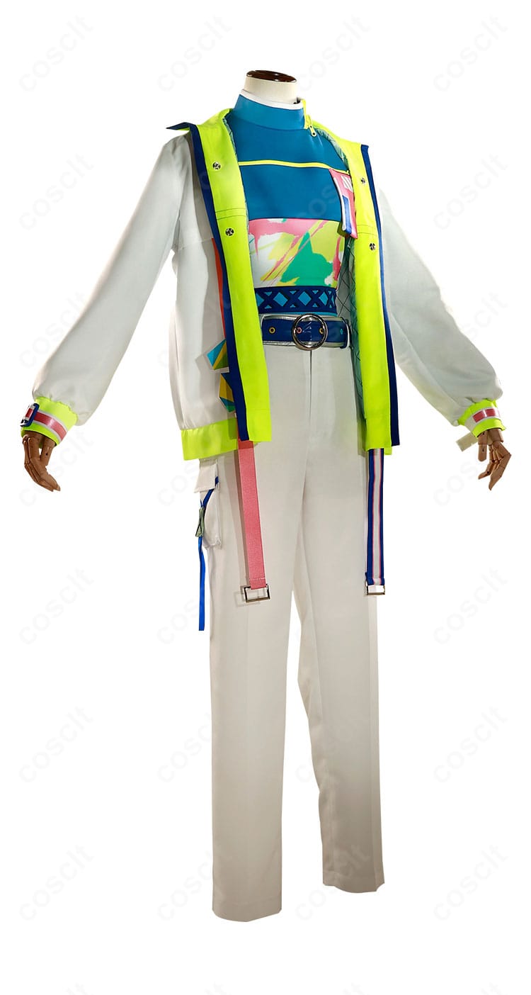 商品の右側面。コートのライン、袖の切替、側面装飾の配置など右側ディテールを示す。