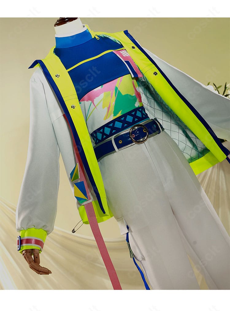 装飾ディテールの接写。紫之創・春川宙・真白友也・朱桜司の衣装アクセントを再現した飾り物の質感。