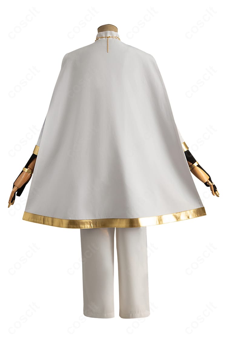 背面全体像。背中の切り替えと開閉位置、裾の落ち感など背面ディテールを確認できる画像