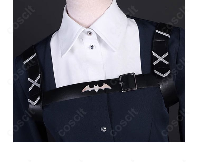 肩部分の装飾と切り替えが分かる精緻なデザインのクローズアップ