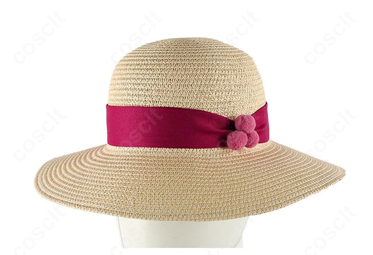 付属の帽子ディテール。丸みのあるクラウンと可愛らしいフォルムでキャラ性を強調