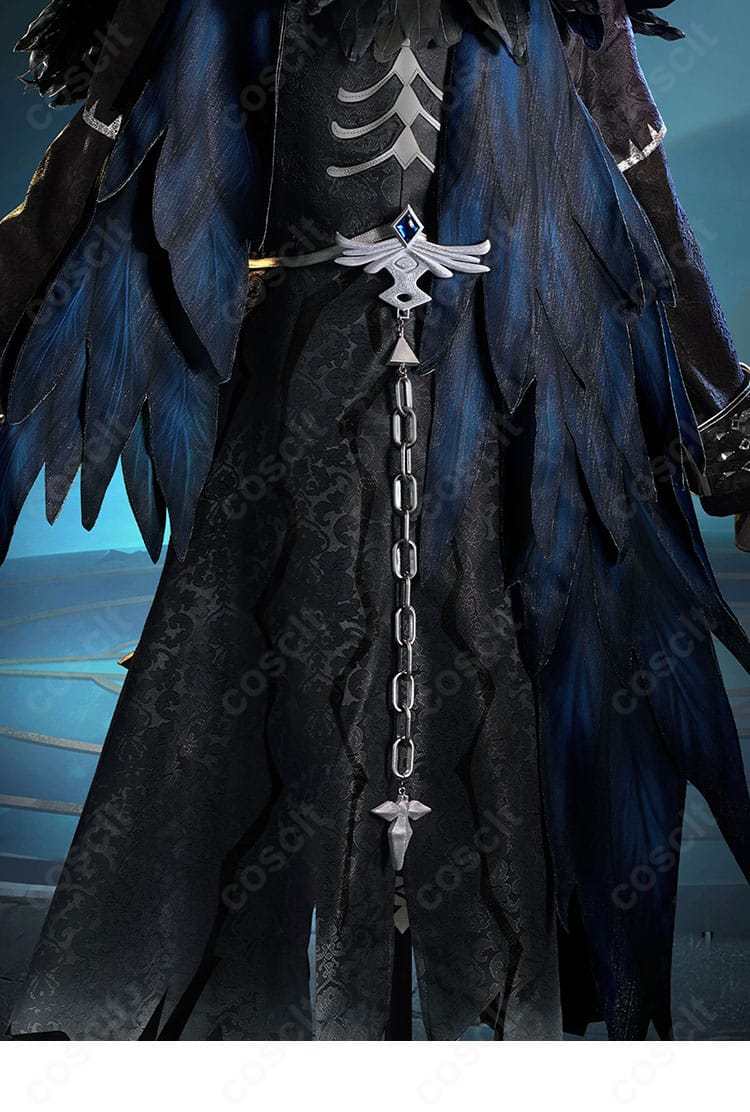 背面装飾全景。マント、鎖、後飾りの配置バランスと再現度を確認。