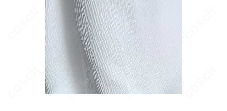 装飾パーツのクローズアップ。天使と悪魔のモチーフを象徴するアクセントパーツ。