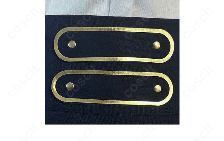 ショートパンツの装飾ディテール。ライン取りとステッチワークがわかる近接。