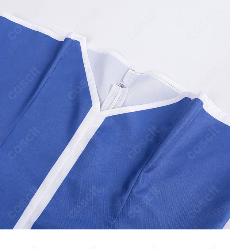 アクア衣装の裾ディテール。スカート縁のトリムとカーブラインの美しい縫製。