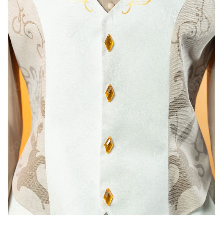 コート前立ての装飾ディテール。直線的な意匠でクールな印象を強調。