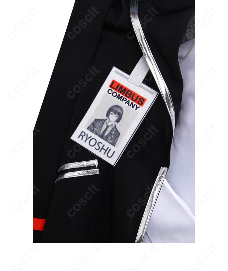 良秀 コスプレ衣装の門襟装飾ディテール。端正な縁取りとフラットな処理で引っ掛かりを抑えた設計