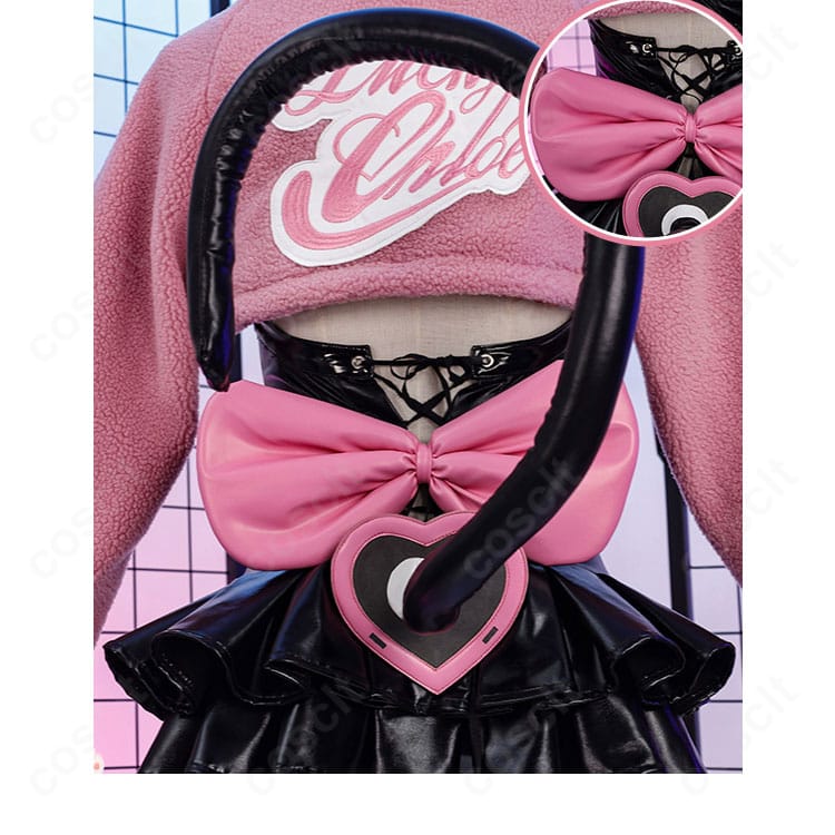 鉄拳7 ラッキー・クロエ衣装の背面蝶結びと尻尾の拡大。結び目のボリュームと尾の取り付け位置を示す画像。